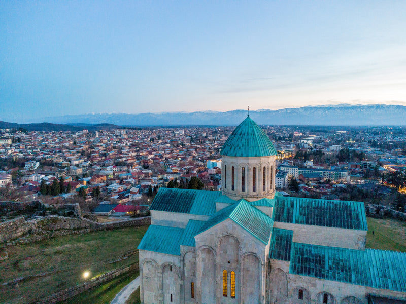 🌿 Day 5: Tbilisi – Kutaisi – Martvili