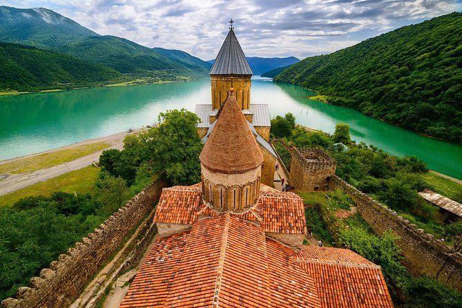 Day 9 – Borjomi – Uplistsikhe Cave Town – Gori (Stalin Museum) – Ananuri Fortress – Shatili